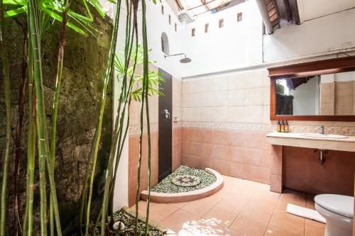 Koupelna v ubytování Outpost Ubud