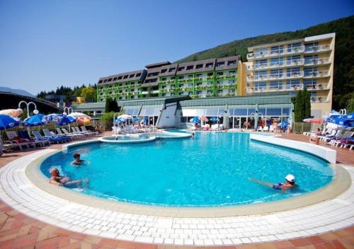 Bazén v ubytování Apartment DREN near terme Topolšica nebo v jeho okolí