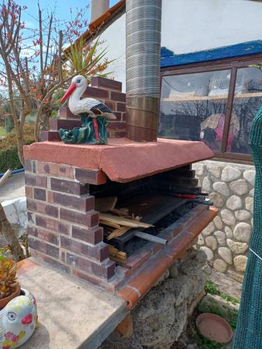 Kemudahan BBQ tersedia untuk tetamu di apartmen
