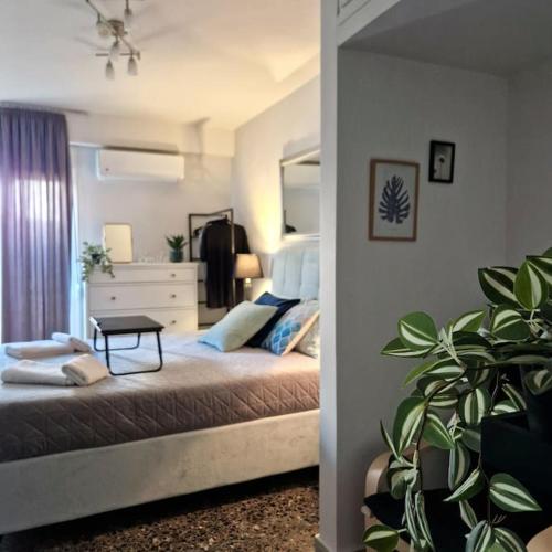 Chic apt near Acropolis - Avdi square