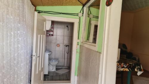 Vannituba majutusasutuses House of Rei with Hot tube