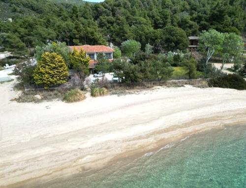Φυσικό τοπίο κοντά σε αυτή η παραθεριστική κατοικία