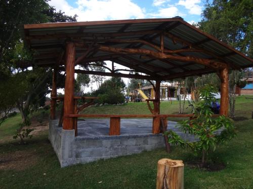 Un jardín fuera de Zaysant Ecolodge
