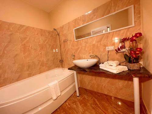 Ένα μπάνιο στο SPA&Hotel MŪSA PARADISE