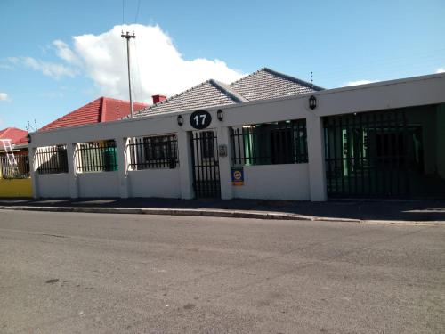 Edificio en el que se encuentra la habitación en casa particular