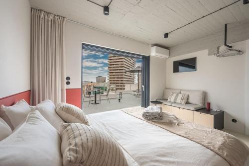 City-View Penthouse at Panormou