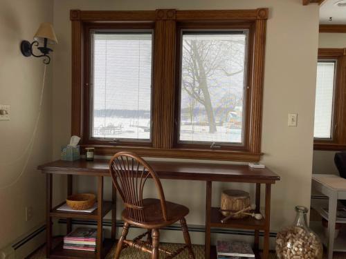 Sand Lake Getaway Lakefront – Photos 2