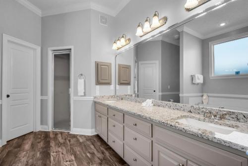 Goldfinch, Destin (updated prices 2024)