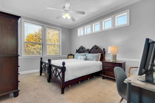 Goldfinch, Destin (updated prices 2024)