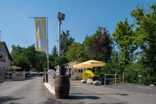 Gallery image of Camping maeva Escapades Le Domaine Aramis in Marsan
