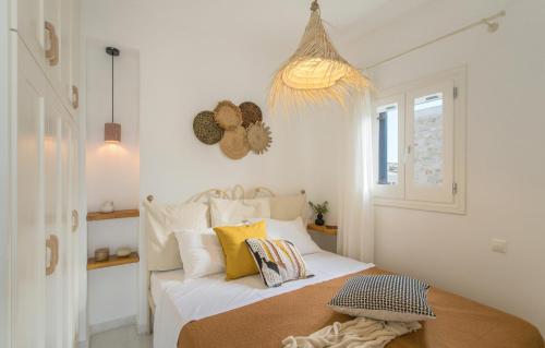 Walk to Naousa - 2BR House - Piperi