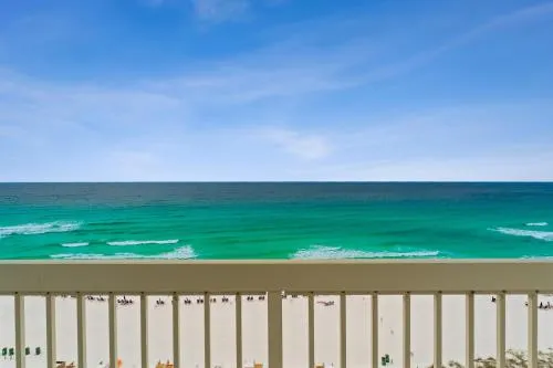Pelican Beach Resort by Panhandle Getaways photo 5