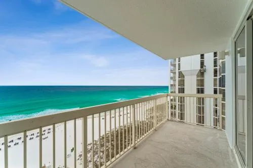 Pelican Beach Resort by Panhandle Getaways photo 4