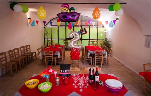 Restoran atau tempat lain untuk makan di Ostello Palazzo Pierantoni