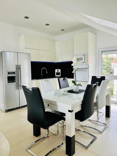 Gallery image of Apartments Imperium in Trogir