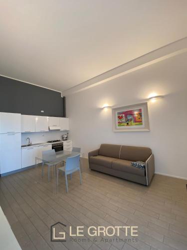 Prostor za sedenje u objektu Tramonto - Le Grotte Rooms & Apartments