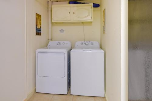 two white washers in a room with aermottermott at Spacious Vacation Rental Home on Eufaula Lake! in Eufaula