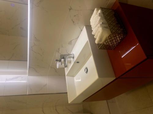 Kúpeľňa v ubytovaní Appartamento di lusso in centro storico Palermo