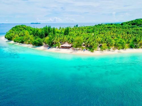 Galeriebild der Unterkunft Tanjung Mefiyai Homestay in Fam