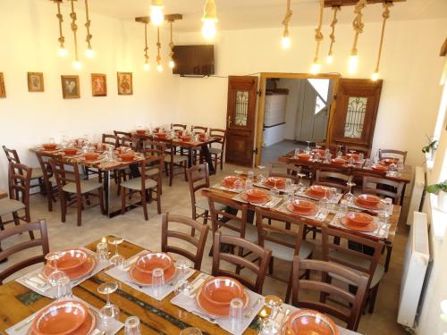 Restaurace v ubytování Turistična kmetija Izgoršek