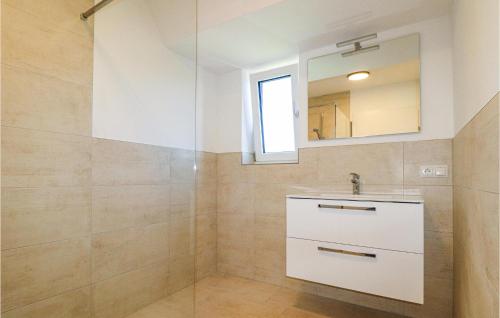 Ferienwohnung In Axamsにあるバスルーム