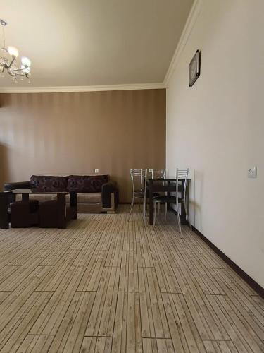 Apartment in Bagramyan Street – Photos 2