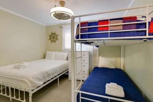 Walk to Pool & Beach: Hilton Head Island Condo! photo 9