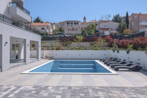Kolam renang di atau dekat dengan Villa Barbara & Zoran with heated swimming pool