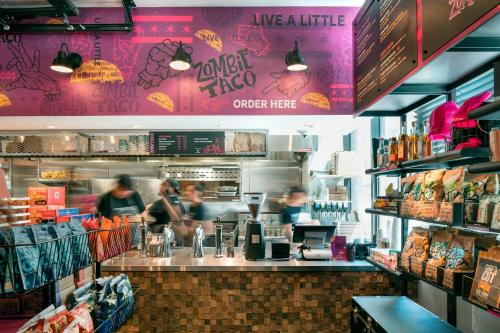 Galería fotográfica de Moxy Chicago Downtown en Chicago