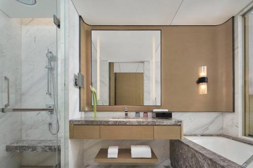 Ένα μπάνιο στο Baotou Marriott Hotel