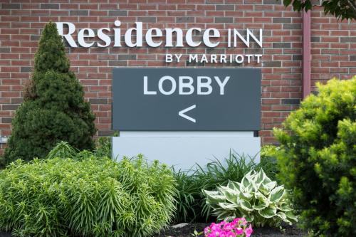 a sign for the residence inn by marriott lubbock at Residence Inn Boston Westford in Westford