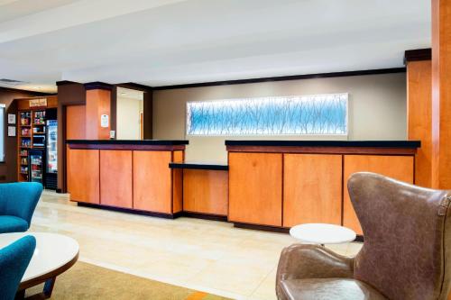 The lobby or reception area at Fairfield Inn and Suites by Marriott Lakeland Plant City