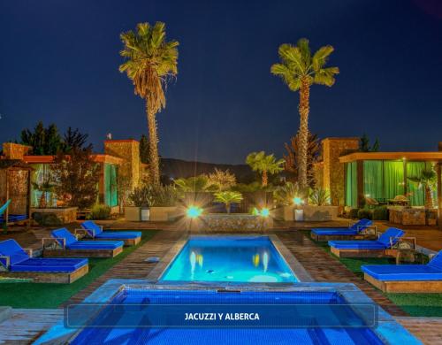 Entre Viñedos by Hotel Boutique Valle de Guadalupeの敷地内または近くにあるプール