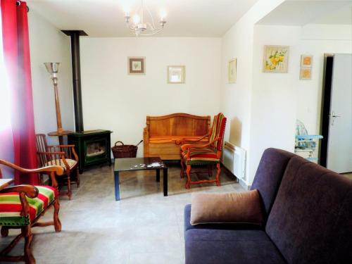 Photo de la galerie de l'établissement Majestic holiday home in Les Assions with terrace, à Les Assions