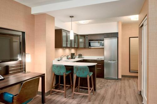 Residence Inn by Marriott Vancouver Downtown Image