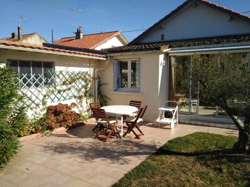 Maison Les Moutiers-en-Retz, 3 pièces, 4 personnes - FR-1-612-58