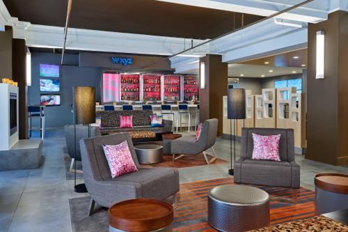 Aloft Houston Downtown Image