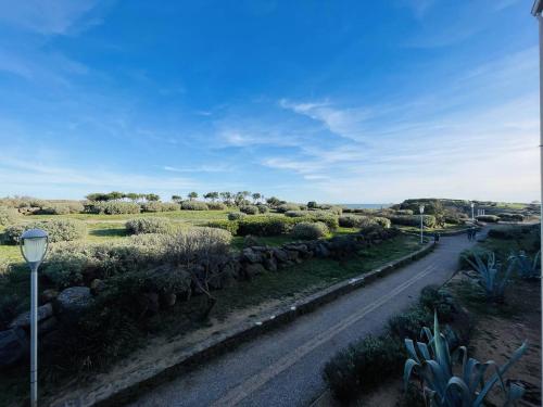 Superbe studio refait à neuf, parking privatif près des falaises - FR-1-723-29