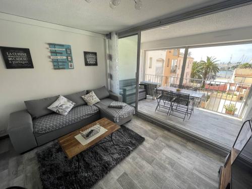 Appartement climatisé avec balcon, piscine et parking au Cap d'Agde - FR-1-723-50