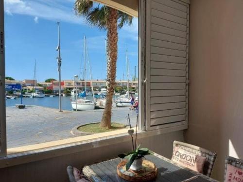 T3 moderne, piscine, clim, parking au Cap d'Agde - FR-1-723-55