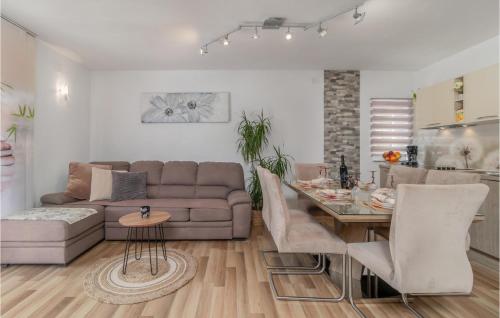 Nice apartment in Senj with WiFi and 3 Bedrooms