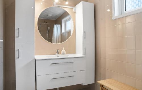 Koupelna v ubytování 3 Bedroom Cozy Home In Dannemare