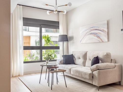 Posezení v ubytování Modern with swimming pool- 2Bd 2Bth- Triana