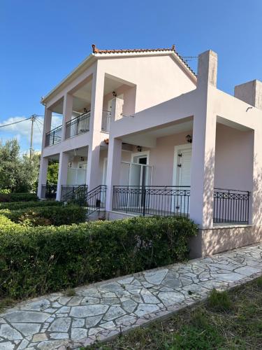 Galeriebild der Unterkunft Alexandra’s Studios Sunset View in Argostoli