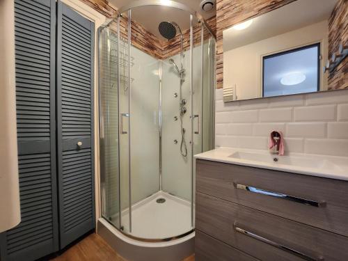 Kúpeľňa v ubytovaní Le Seattle - Studio cosy avec wifi