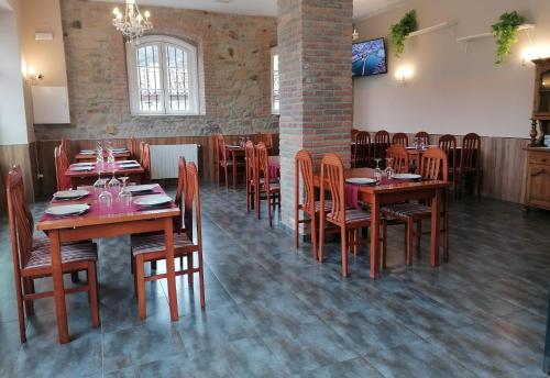 Restaurace v ubytování Alojamiento rural El Refugio
