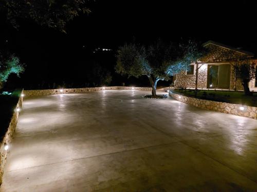 Gallery image of Elaiopetra Kefalonia - Stonehouse Hideaway with pool - Modern Luxury with Serene Sea and Mountain Views in Metaxáta