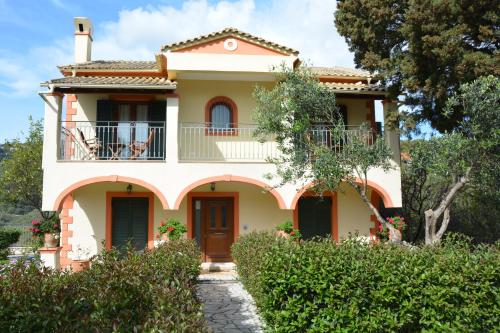 Fotografie z fotogalerie ubytování Villa Alkmini v destinaci Agnítsini