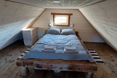 Una cama o camas en una habitación de Leeotsa Talu Ait