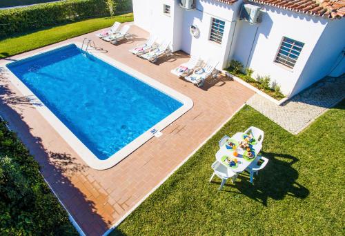 Villa Isis - com piscina aquecível e BBQ - Albufeira